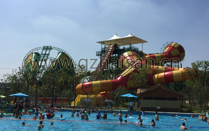 水主題公園項目旅游規(guī)劃設計院:蘇州樂園森林水世界超級龍卷風與暴風谷滑道組合