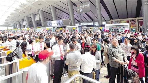 大眾旅游紅火 “五一”假期出游人數(shù)、旅游收入走高