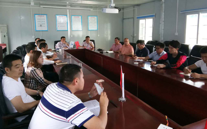 管理團(tuán)隊(duì)進(jìn)駐項(xiàng)目現(xiàn)場后與業(yè)主方交流會