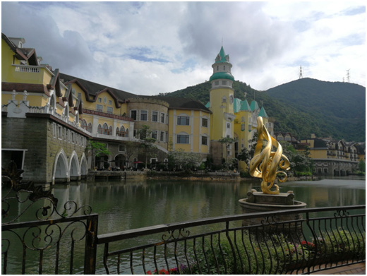 海森旅游規(guī)劃研究院應邀到東部華僑城考察洽談